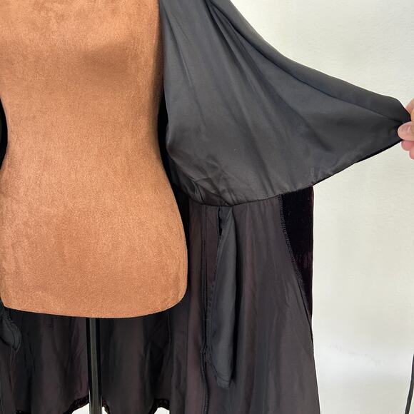 Vintage Victoria's Secret Gold Label Velvet Robe Wrap Sz. Medium with Flaws - Picture 14 of 15